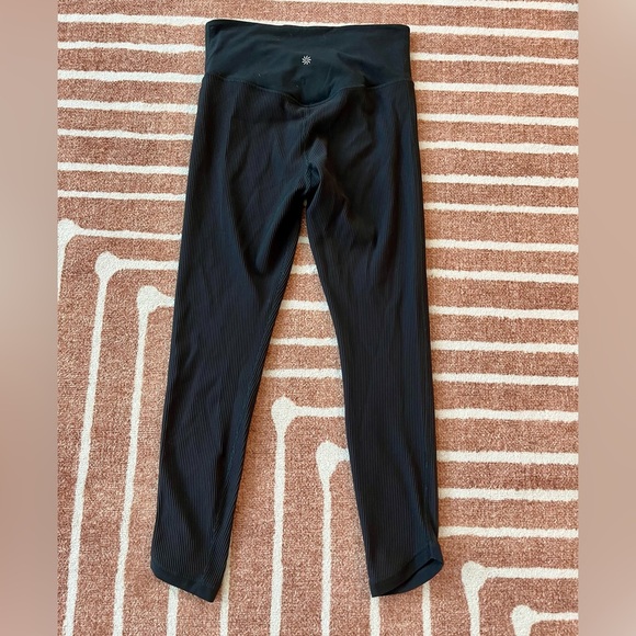 ATHLETA Elation Crossover Rib 7/8 Tight, Black size M - Picture 6 of 6